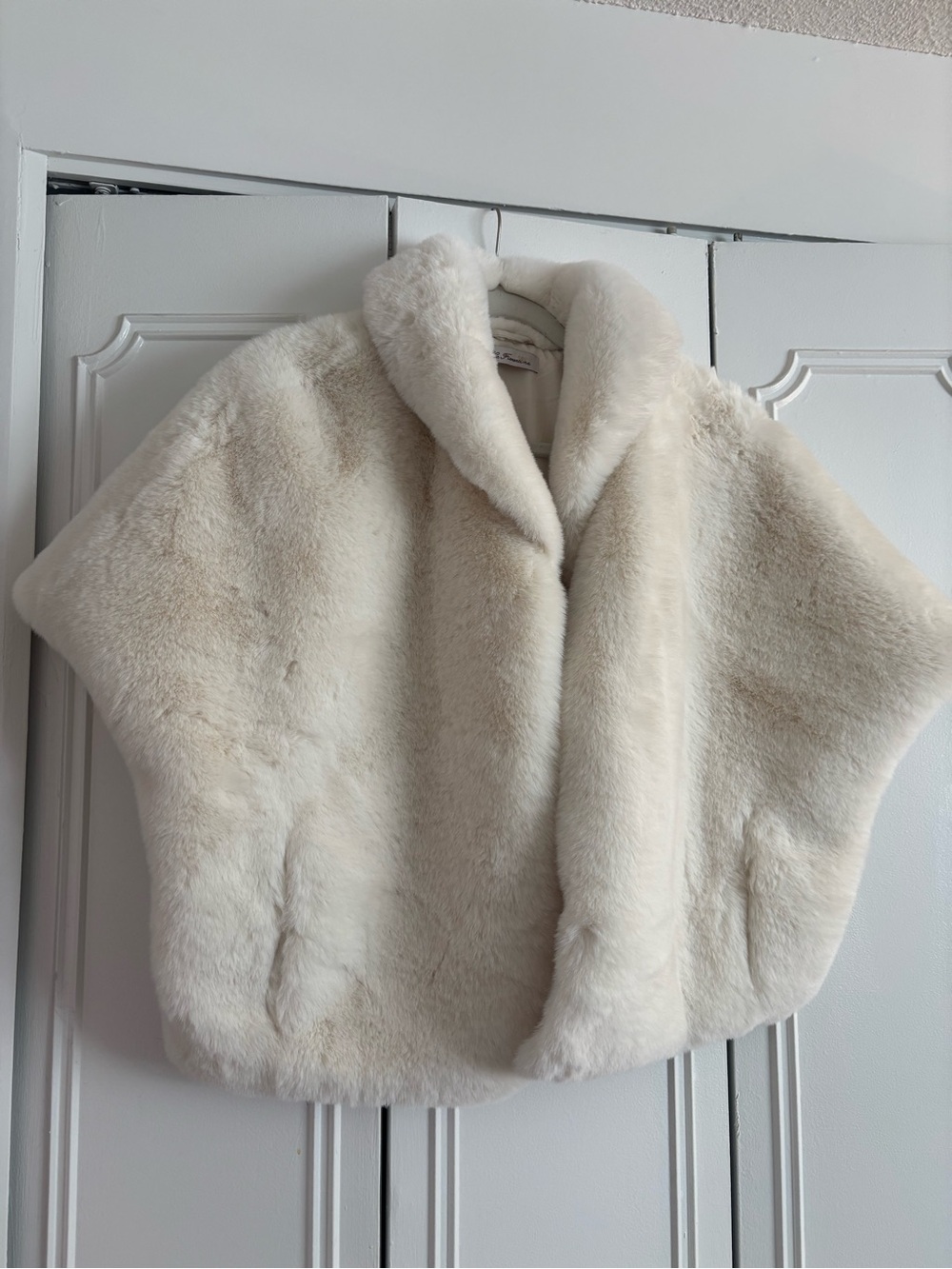 La Fiorentina Cream Faux Fur Shrug
